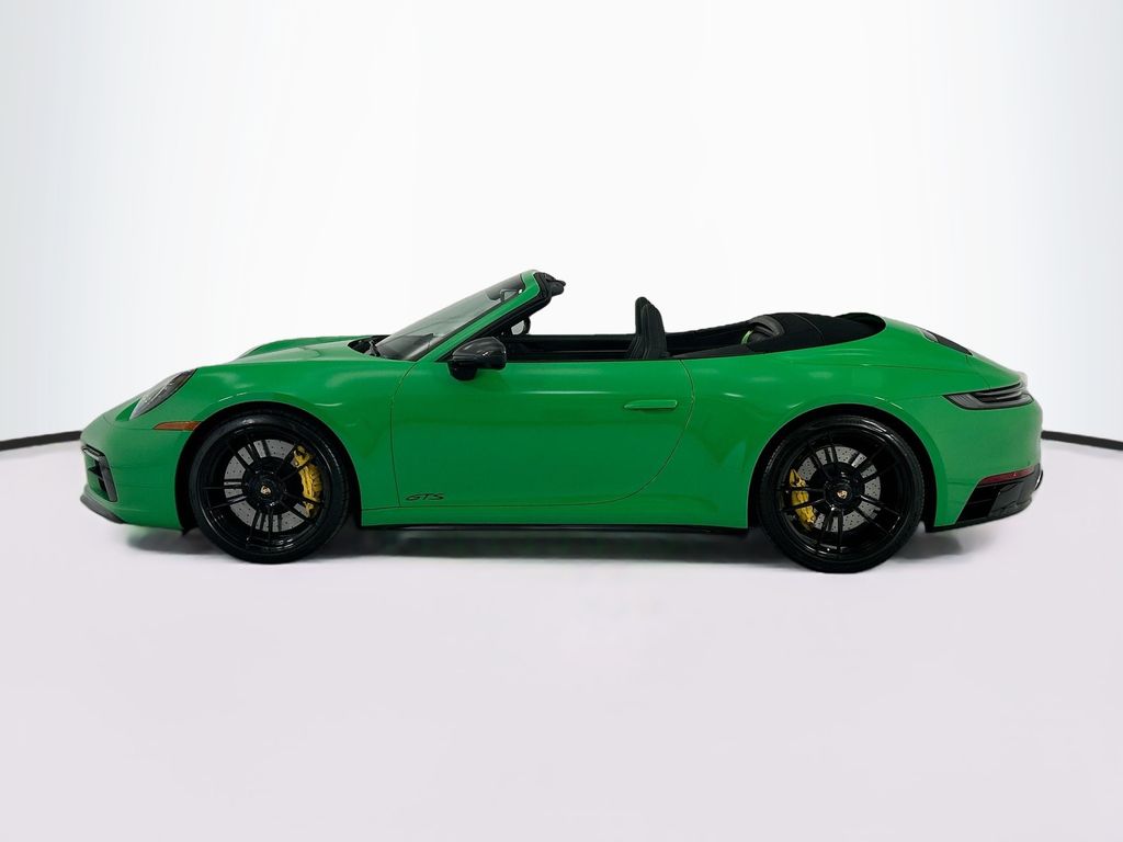 Thumbnail: 2023 Porsche 911 - 2