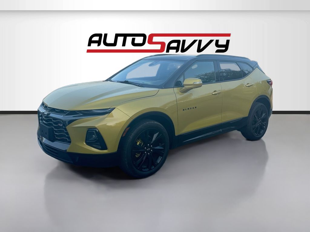 Used 2022 Yellow Chevrolet RS image 3