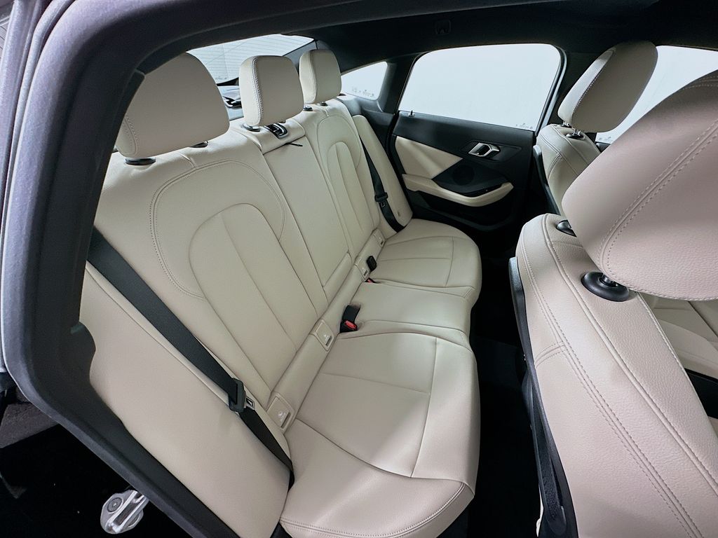 Thumbnail: 2024 BMW 2 Series - 27
