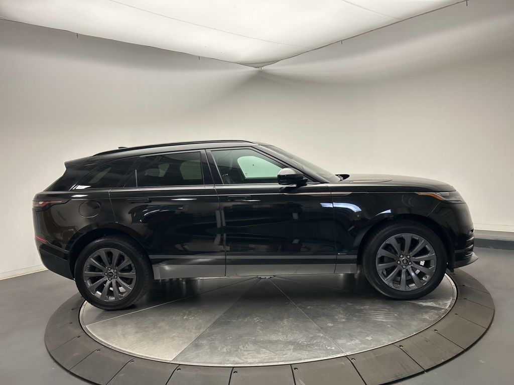 Thumbnail: 2018 Land Rover Range Rover Velar - 6