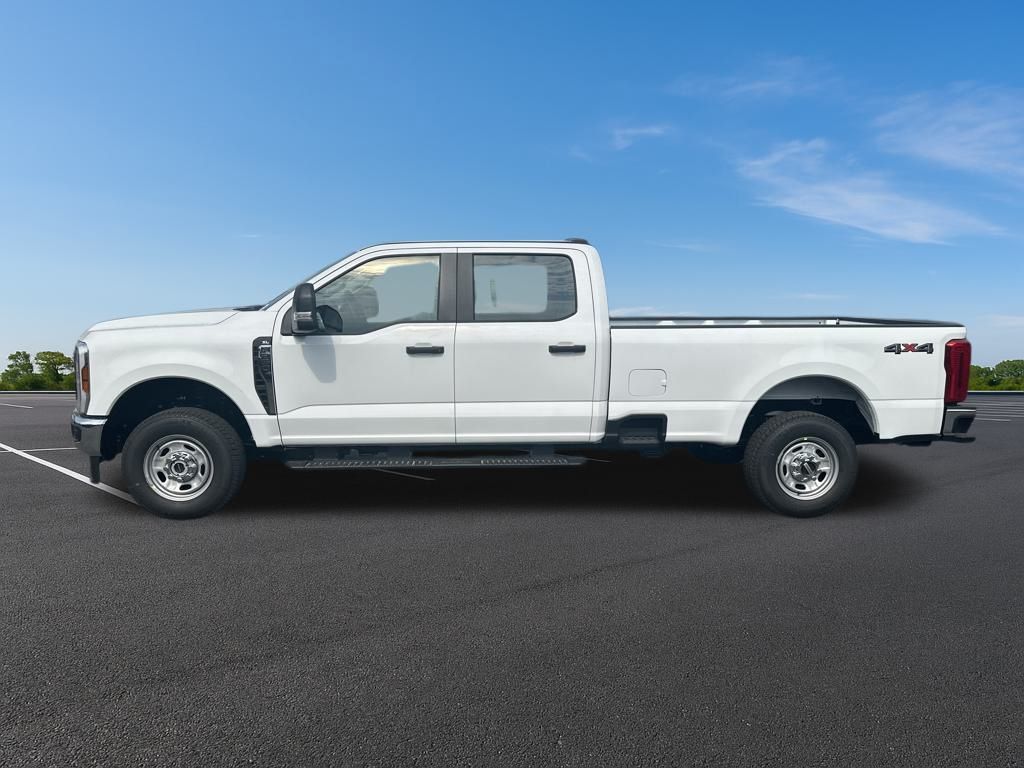 New 2026 Ford Super Duty F-250 Crew Cab 8' Box XL
