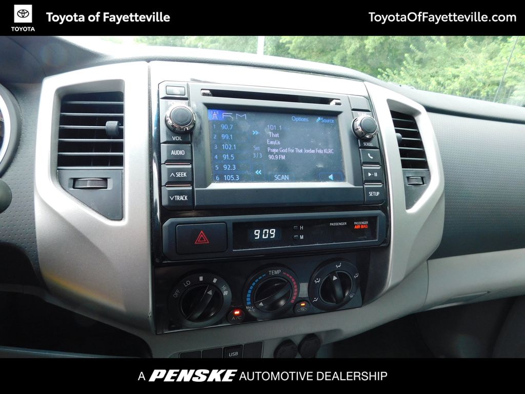 Thumbnail: 2013 Toyota Tacoma - 6