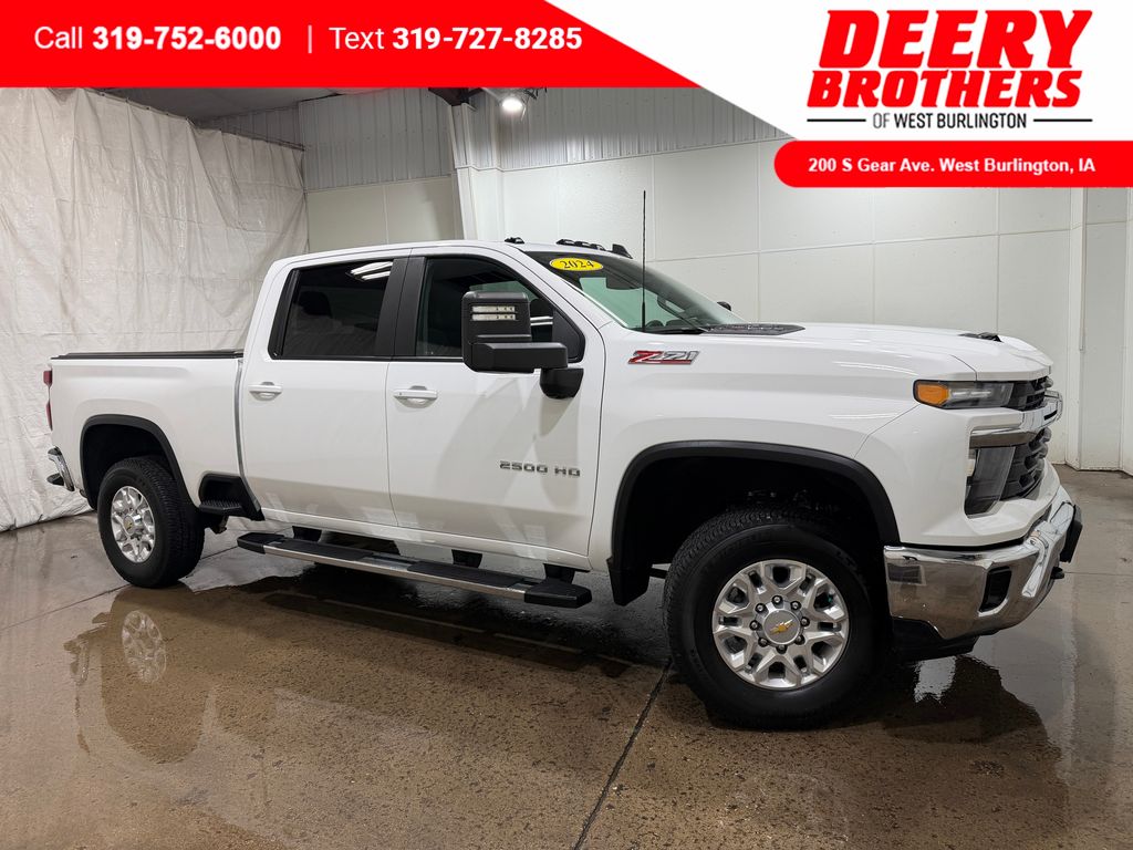 Summit White 2024 Chevrolet Silverado 2500HD LT Crew Cab 4WD Pickup Truck Four-Wheel Drive Automatic