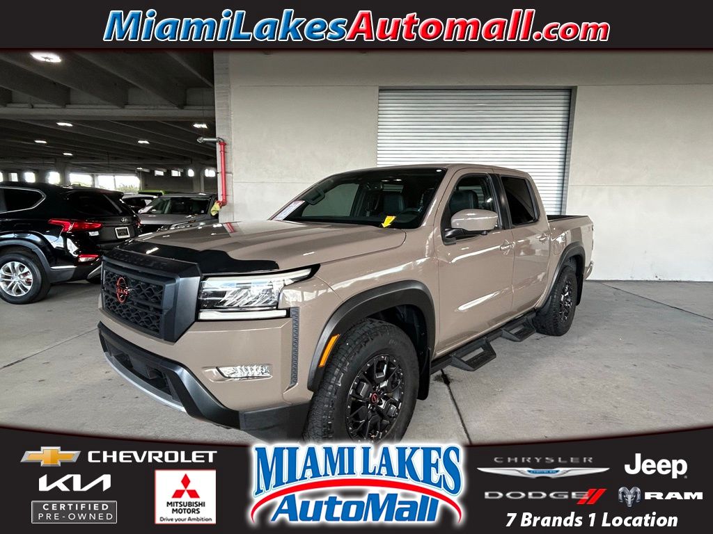 2022 Nissan Frontier PRO-X's photo