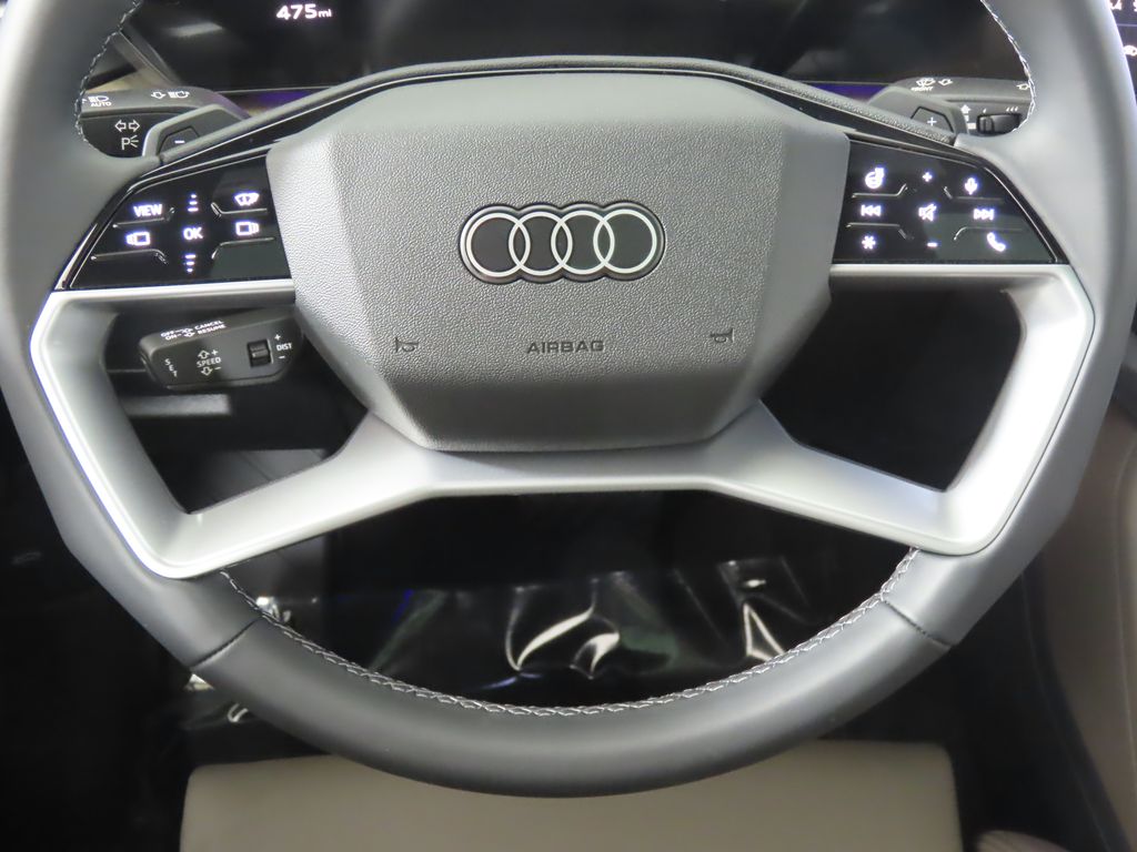 Thumbnail: 2025 Audi Q5 - 14