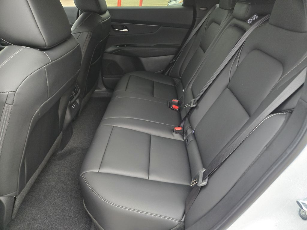 2026 Nissan Murano SV White at Bravo Nissan