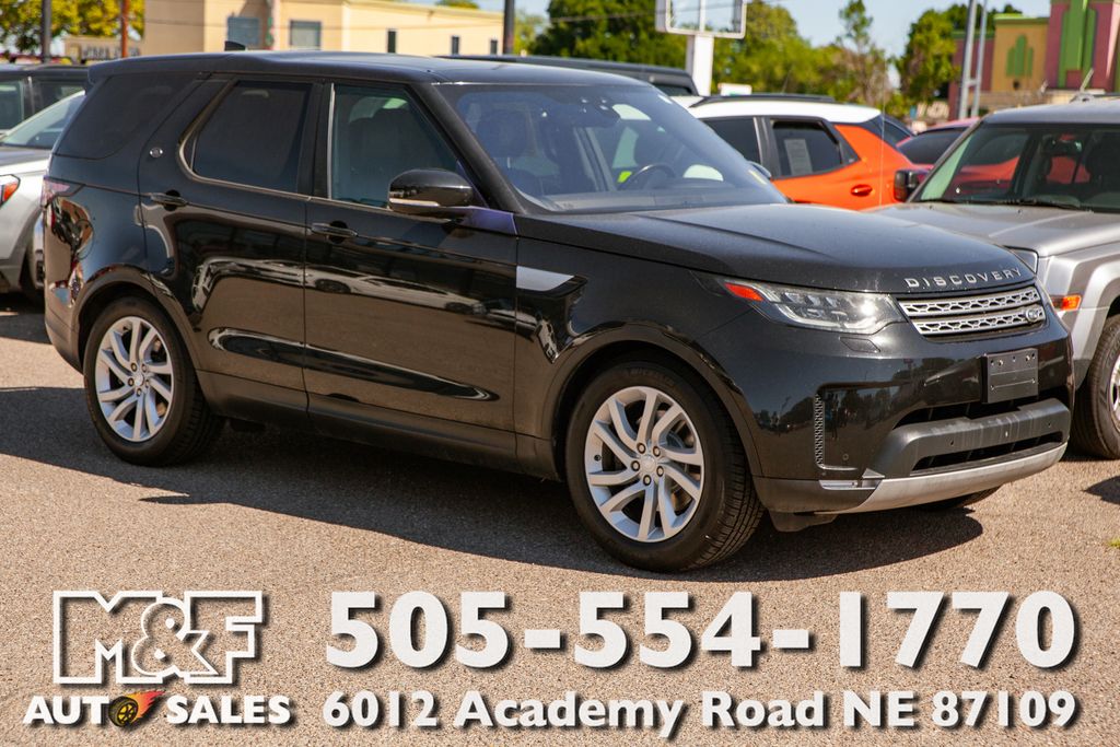  2017 Land Rover Discovery HSE AWD   