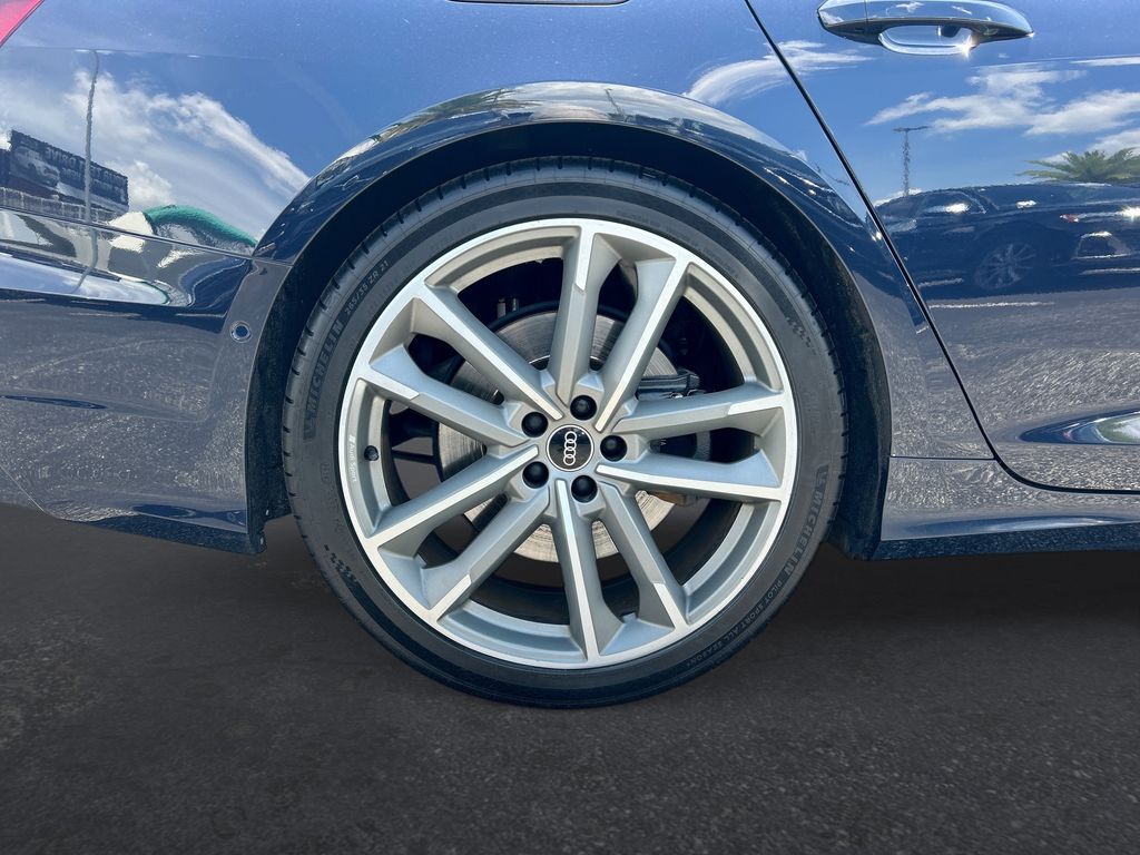 Thumbnail: 2021 Audi S6 - 29