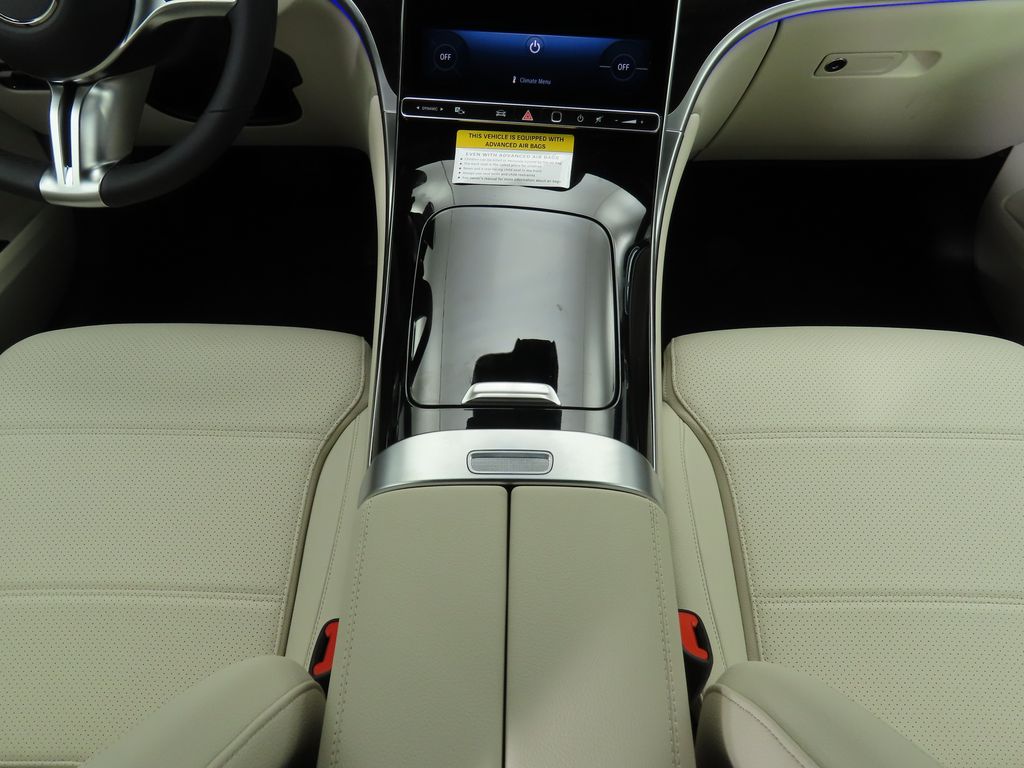 2025 Mercedes-Benz GLC 300 16