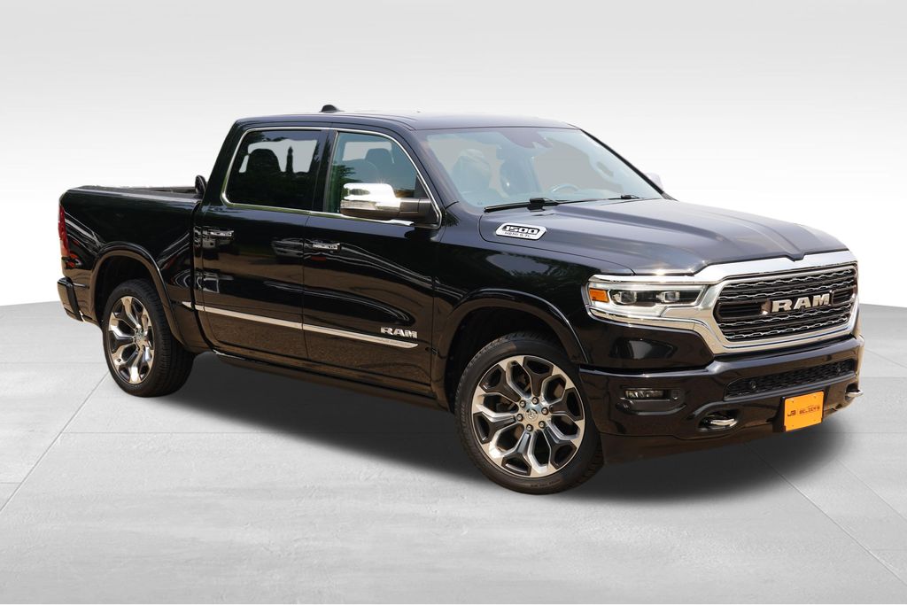 Diamond Black Crystal Pearlcoat 2019 RAM 1500 Pickup Truck Four-Wheel Drive 8-Speed Automatic