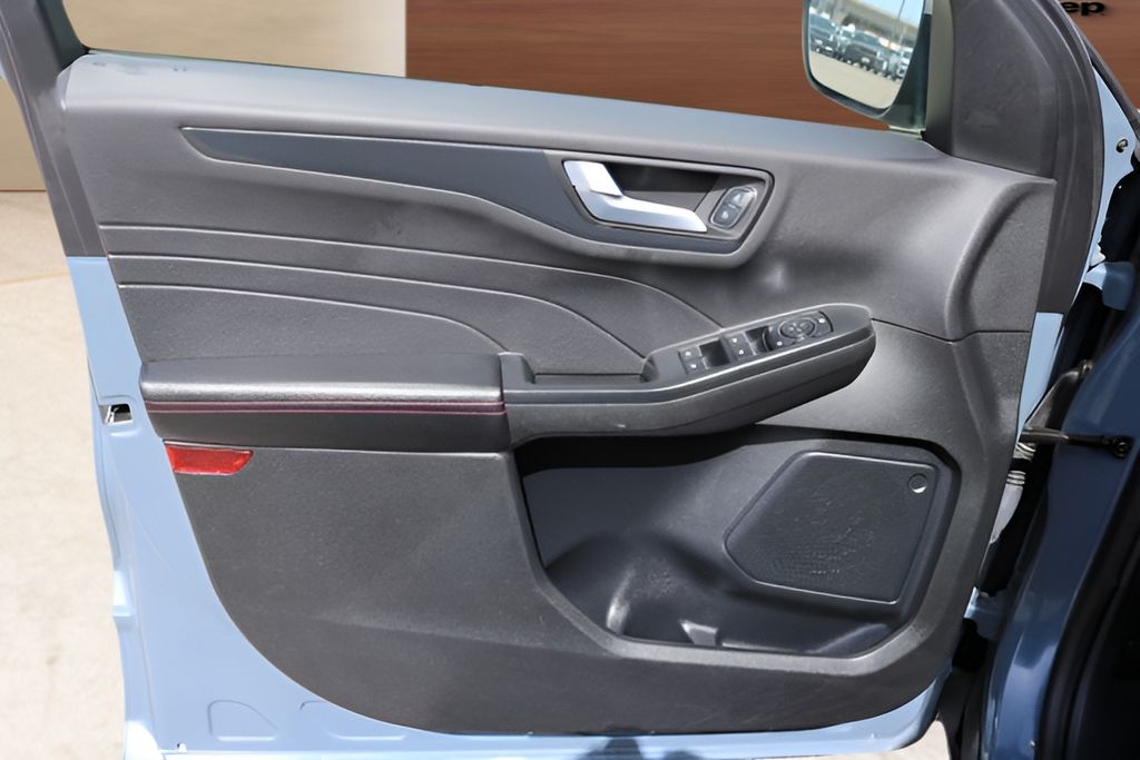 Used Car 2025 Ford Escape  St-line For Sale Under $25,000 In Austin, Texas