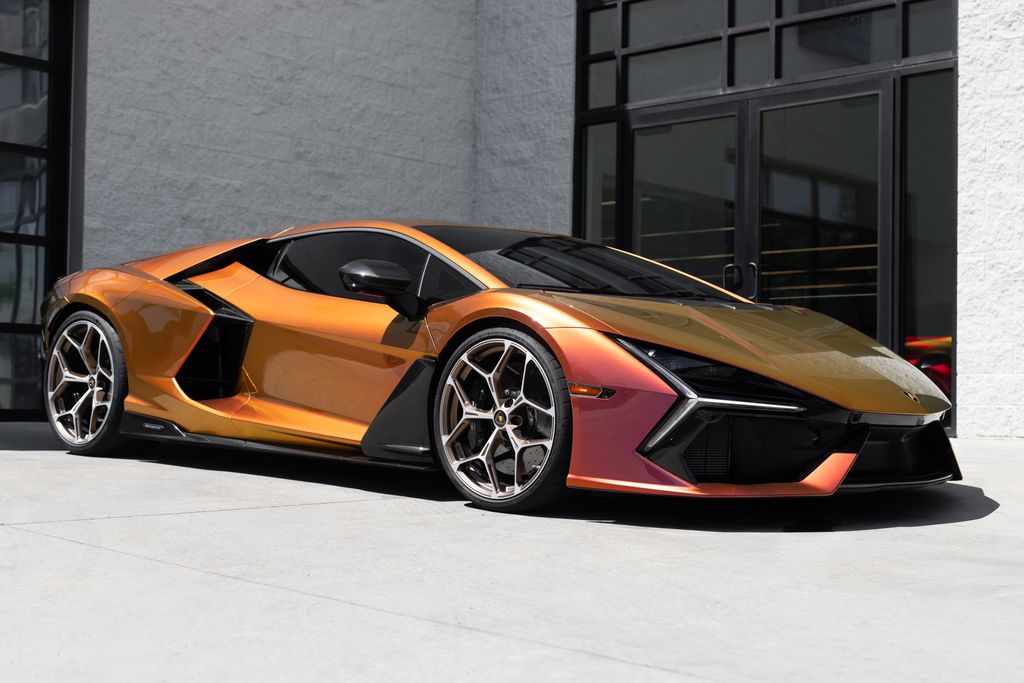 2024 Lamborghini Revuelto 6.5 DCT 4WD's photo