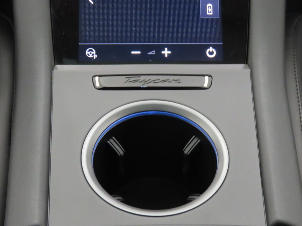 Thumbnail: 2026 Porsche Taycan - 30