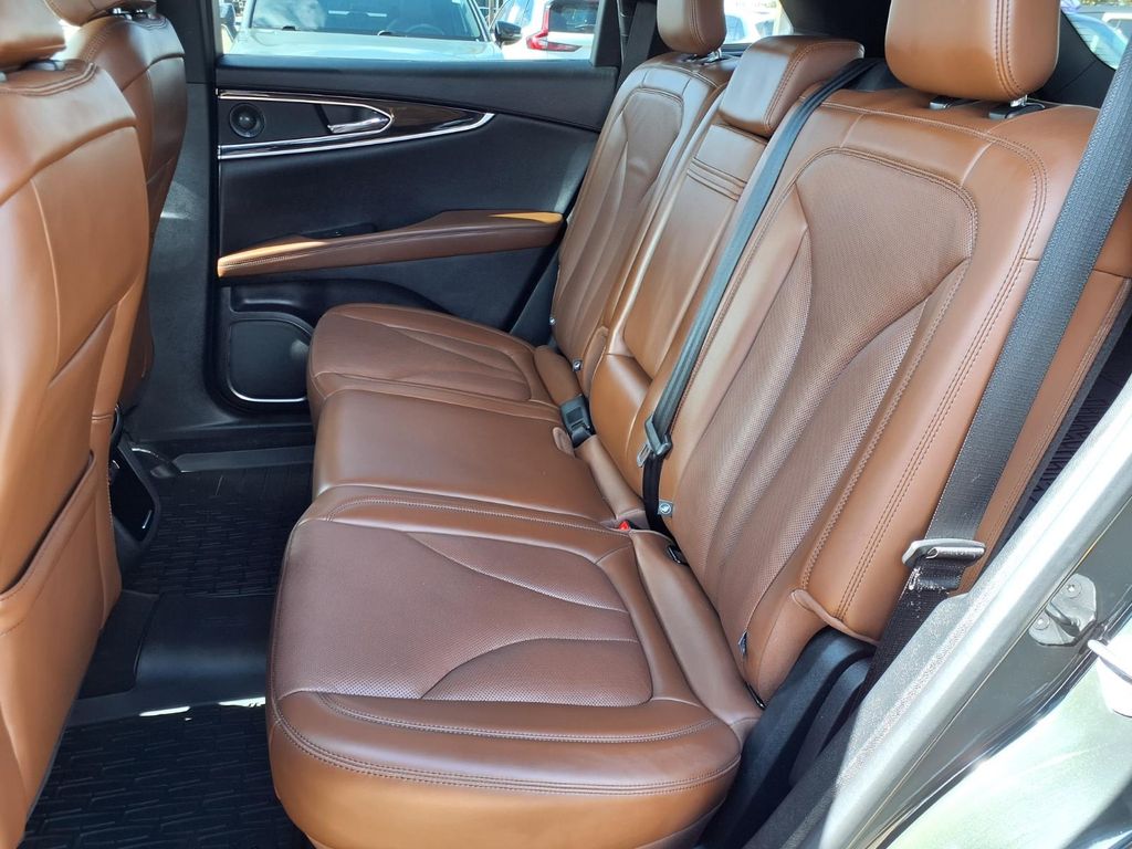 2022 Lincoln Nautilus Reserve Green at Emmons Autoplex