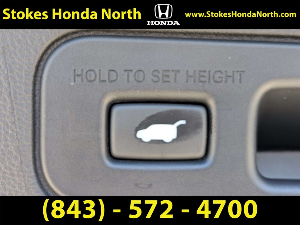 Used 2025 Honda Pilot SUV