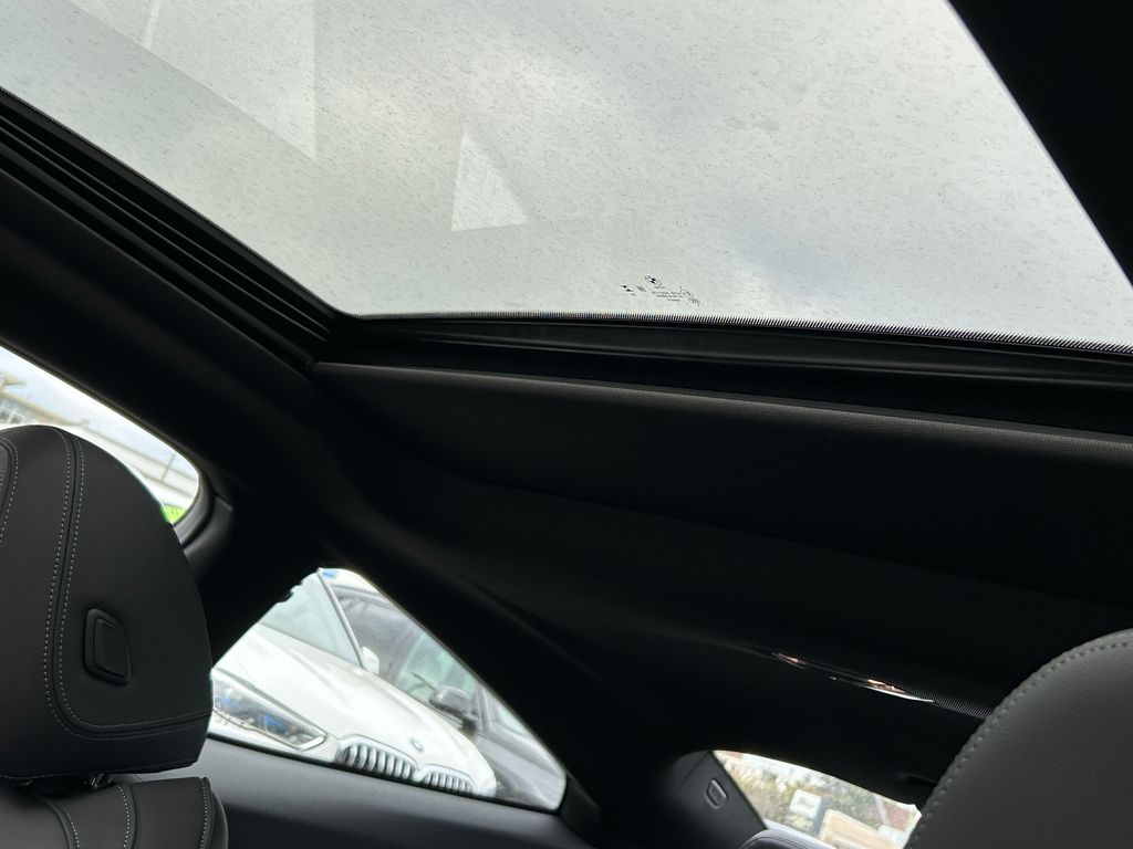 Thumbnail: 2026 BMW 4 Series - 16