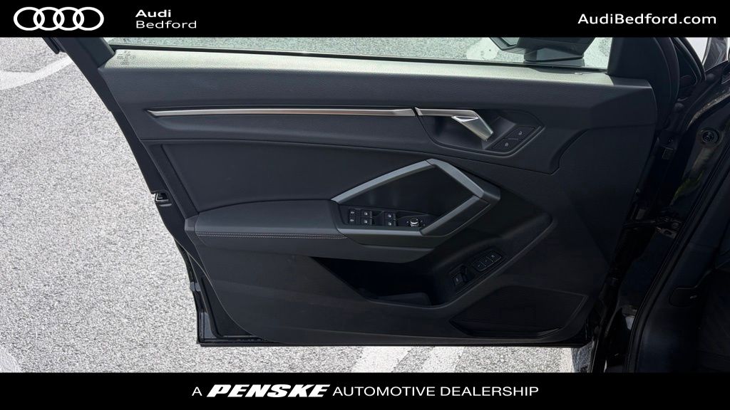 Thumbnail: 2023 Audi Q3 - 12