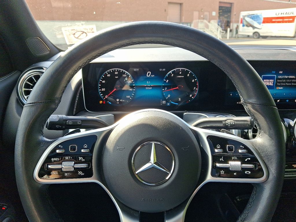 Thumbnail: 2021 Mercedes-Benz GLB - 17