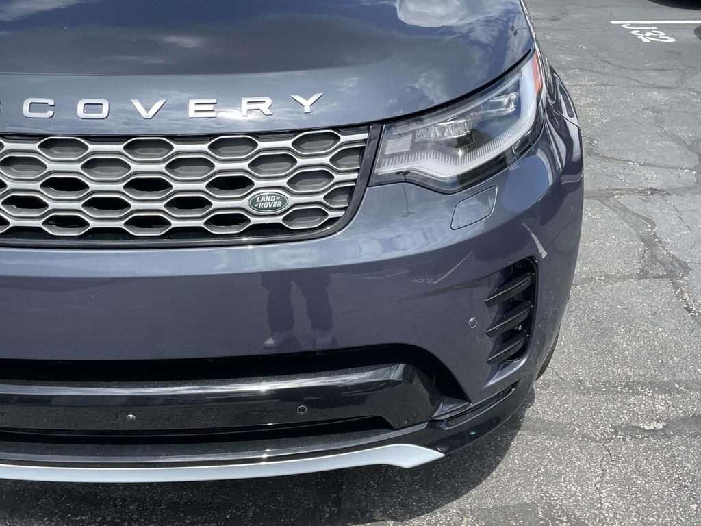 New 2026 Blue Land Rover  image 7