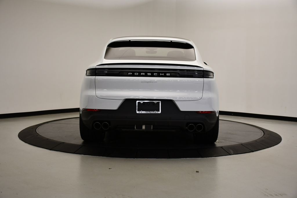 Thumbnail: 2025 Porsche  - 6