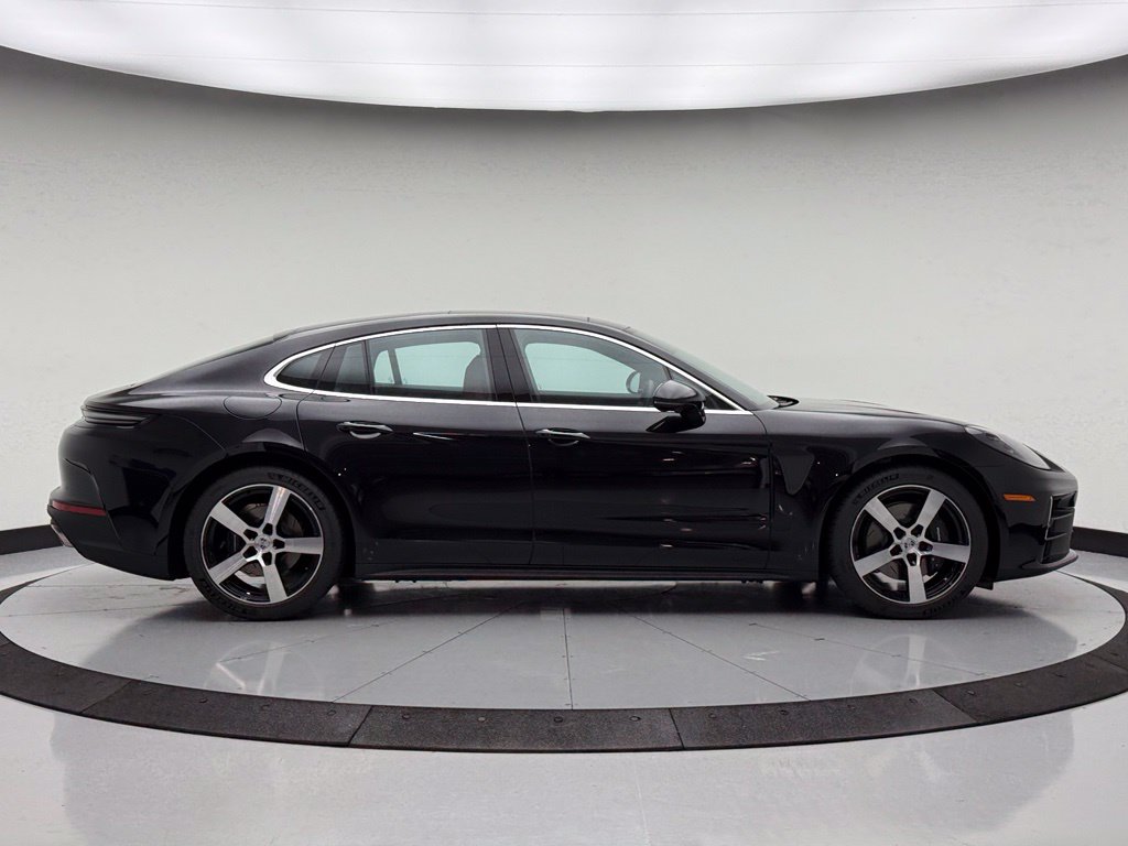 Thumbnail: 2026 Porsche Panamera - 10