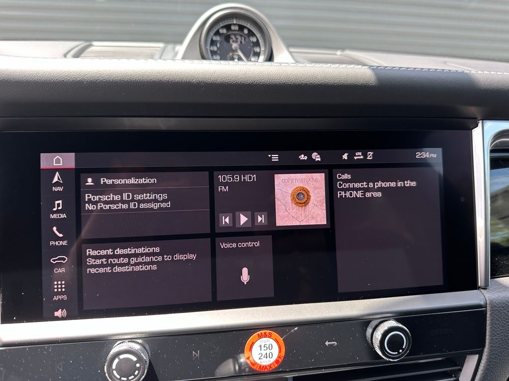 Thumbnail: 2025 Porsche Macan - 25