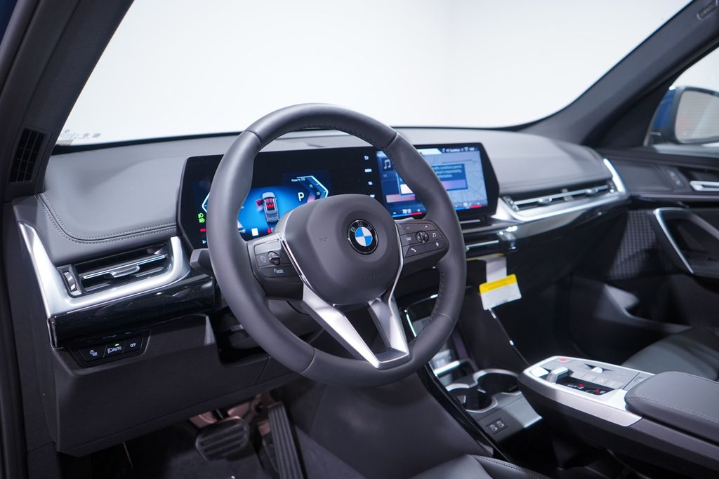 Thumbnail: 2026 BMW X1 - 6