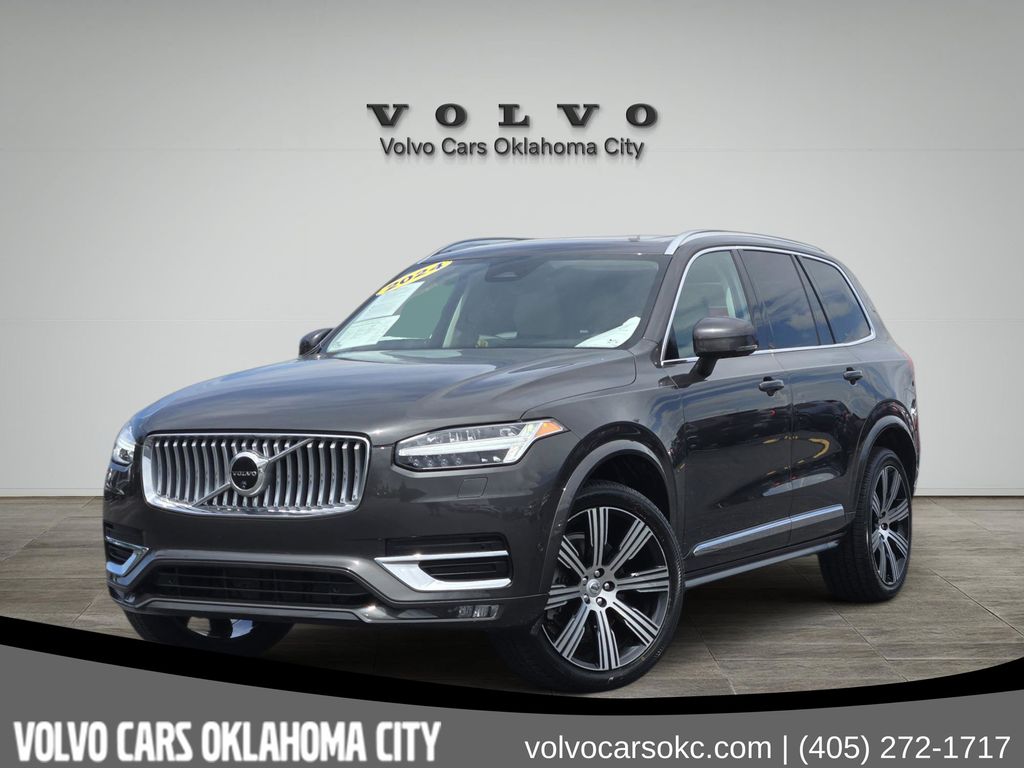 2024 Volvo XC90 B6 Plus Bright Theme 6-Seater