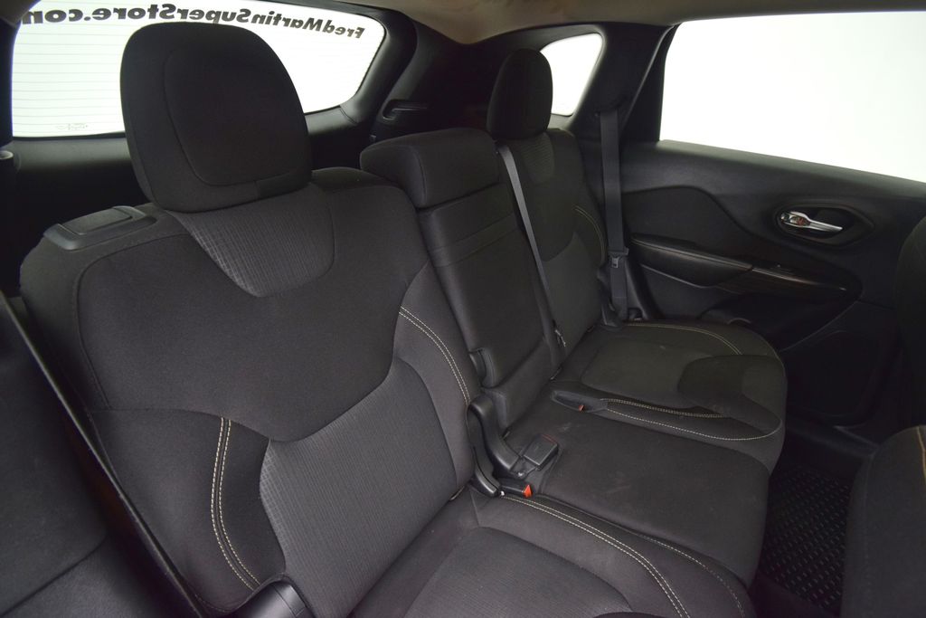 used 2015 Jeep Cherokee car, priced at $8,500