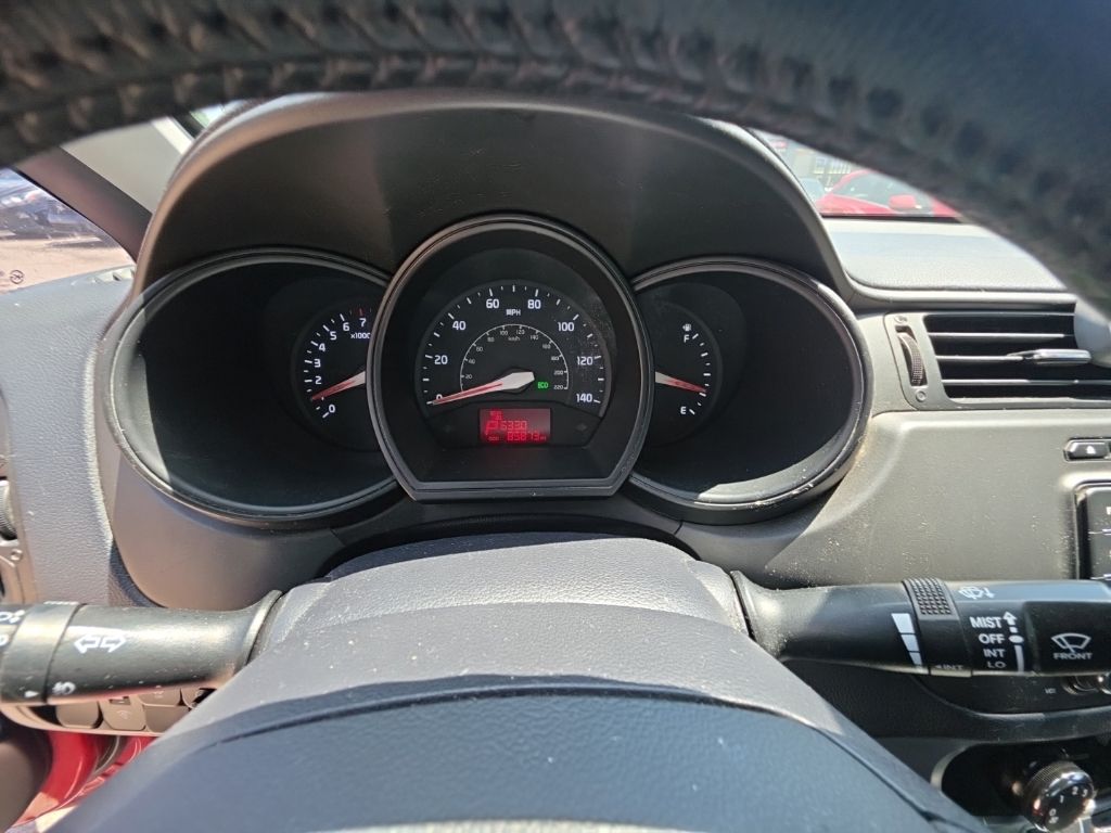 used 2013 Kia Rio car
