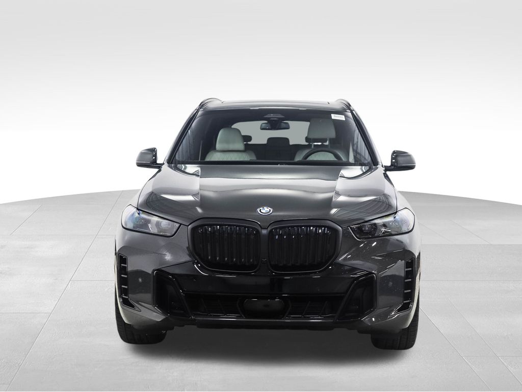 2026 BMW X5 xDrive50e 8