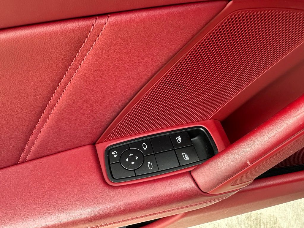 Thumbnail: 2022 Porsche 911 - 23