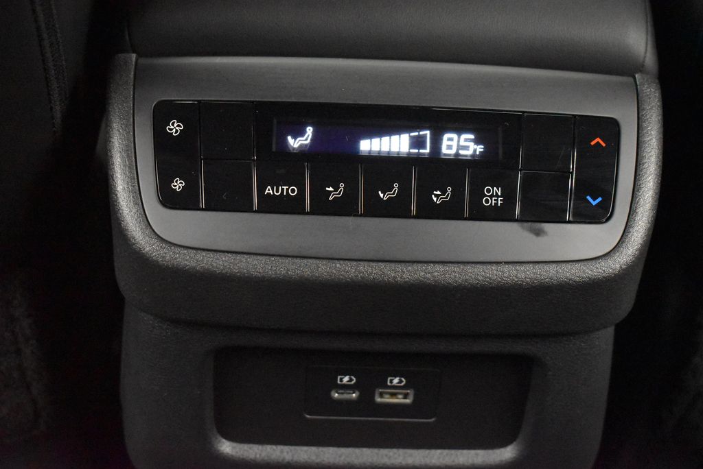 Thumbnail: 2024 Nissan Pathfinder - 32