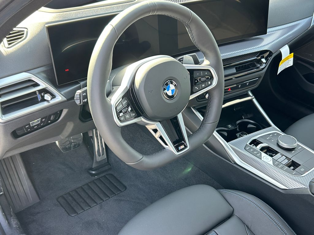 Thumbnail: 2026 BMW 3 Series - 13