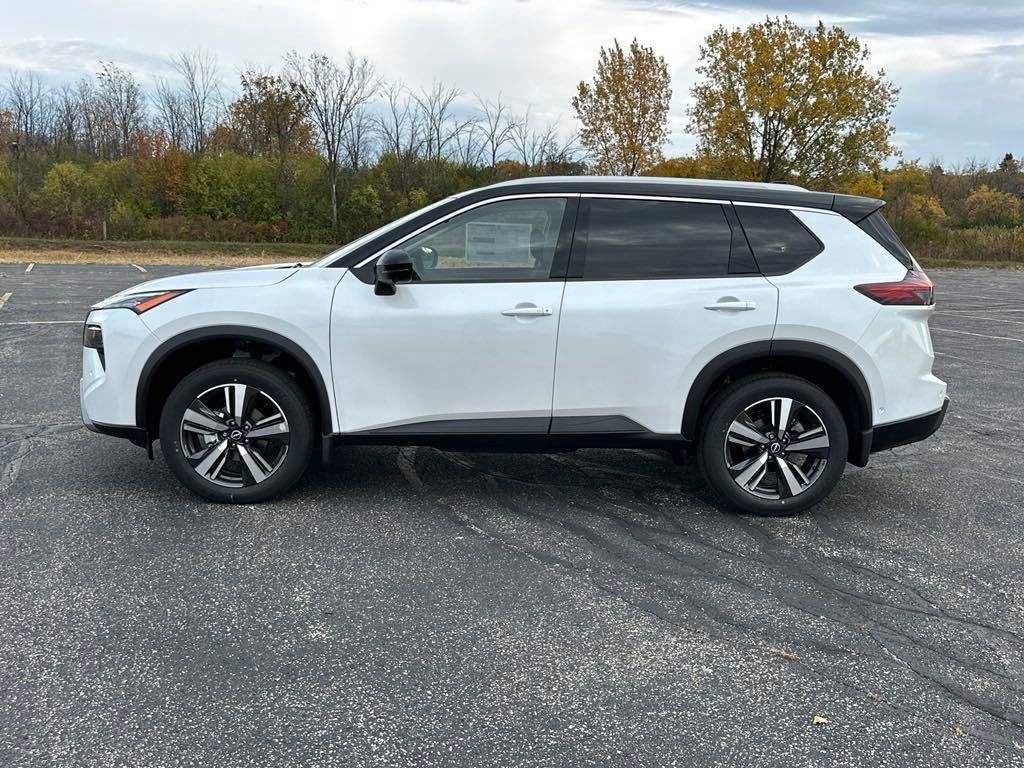 2025 Nissan Rogue SL photo