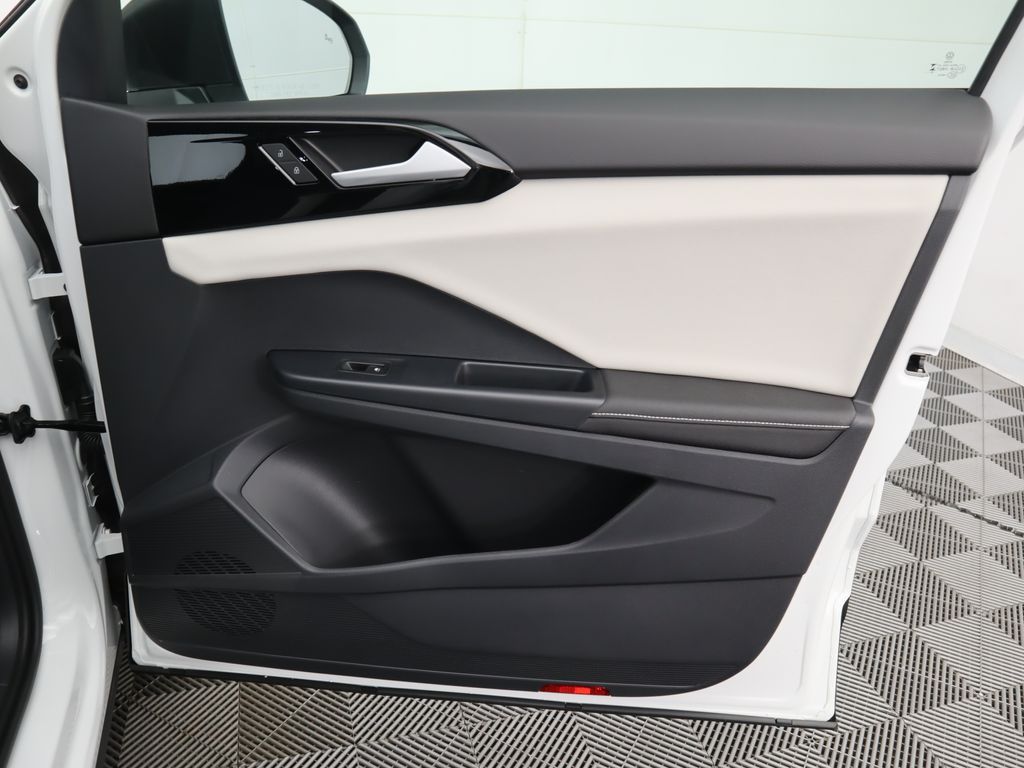 Thumbnail: 2026 Volkswagen Taos - 25