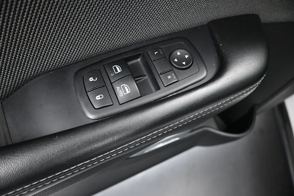 Used 2015 Dodge Challenger Coupe