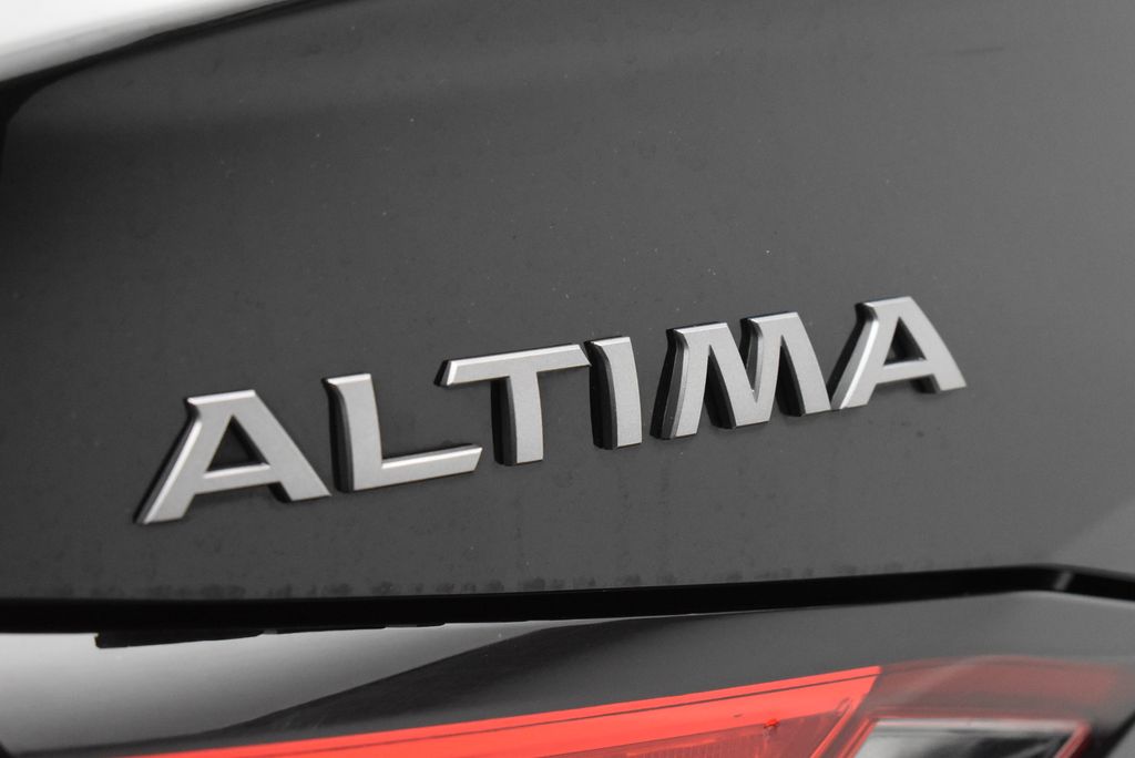 Thumbnail: 2024 Nissan Altima - 9