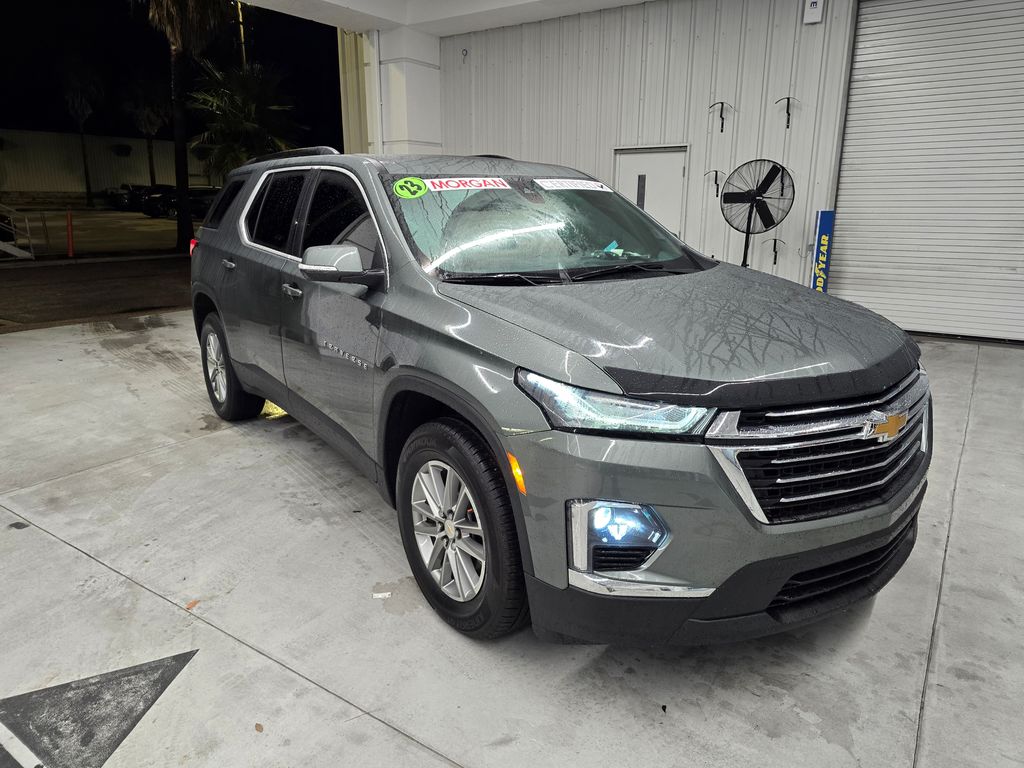 2023 Chevrolet Traverse LT