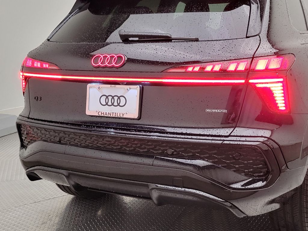 Thumbnail: 2026 Audi Q3 - 7