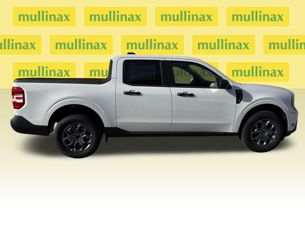 New 2026 White Ford XLT image 15