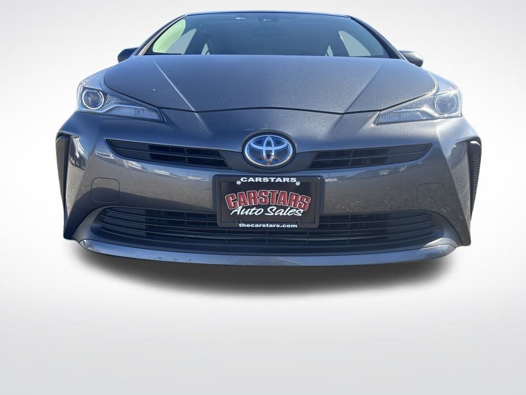 2022 Magnetic Gray Metallic Toyota Prius L FWD Hatchback