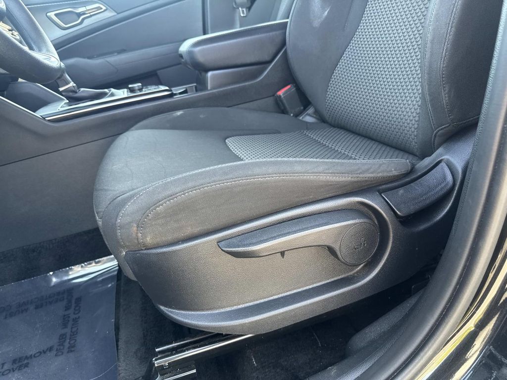 Used 2023 Black Kia LX image 25