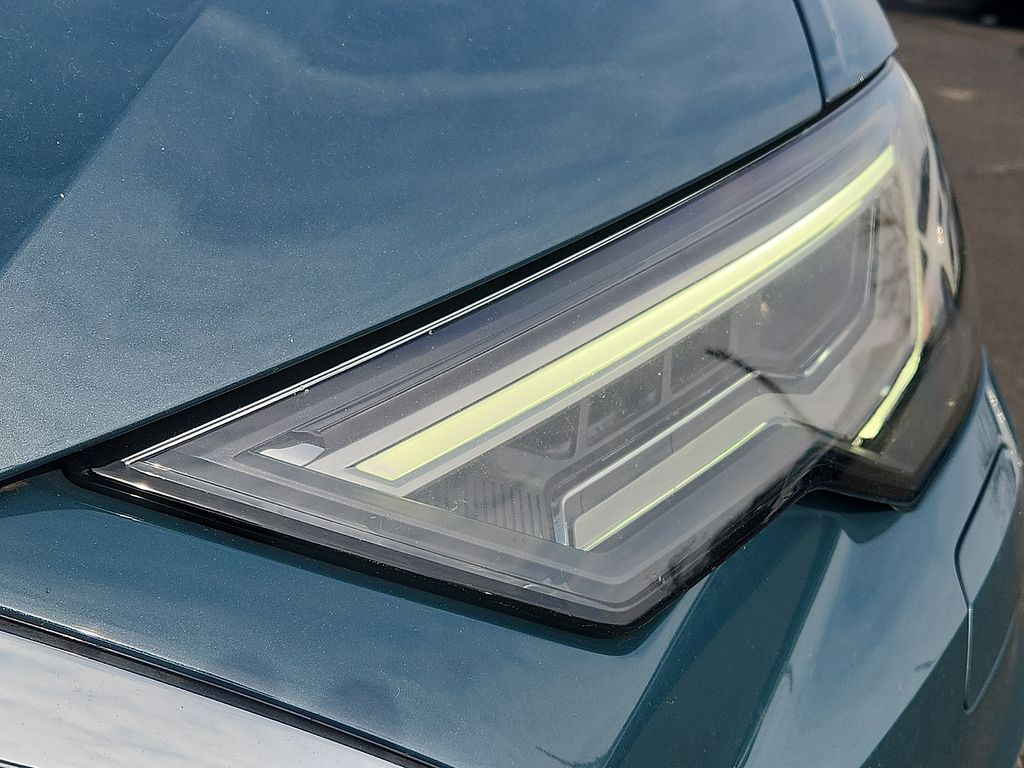 Thumbnail: 2021 Audi A6 - 9