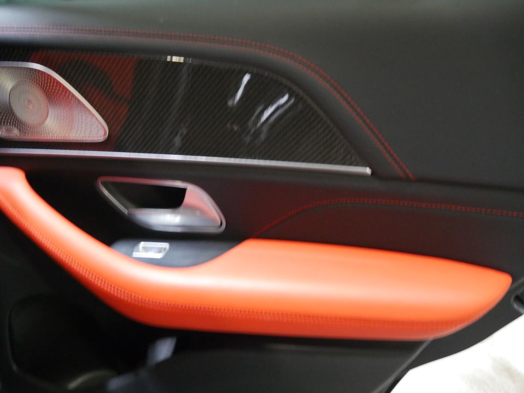 Thumbnail: 2025 Mercedes-Benz GLE - 30