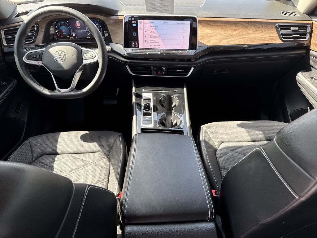 2024 Volkswagen Atlas 2.0T SE w/Technology Black at DeMontrond Auto Country