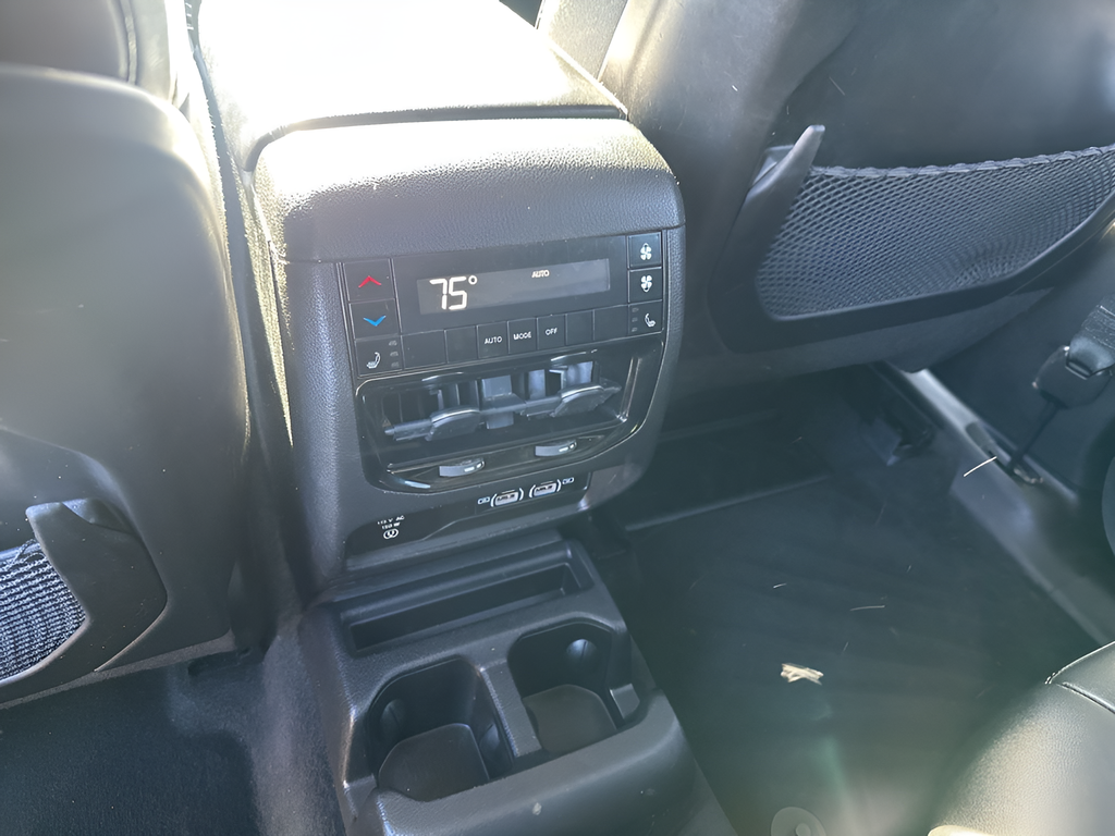 Used Car 2022 Jeep Grand Cherokee L  Limited For Sale Under $35,000 In Austin, Texas