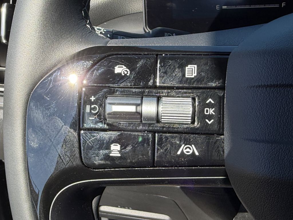 new 2026 Kia Sorento car, priced at $31,354