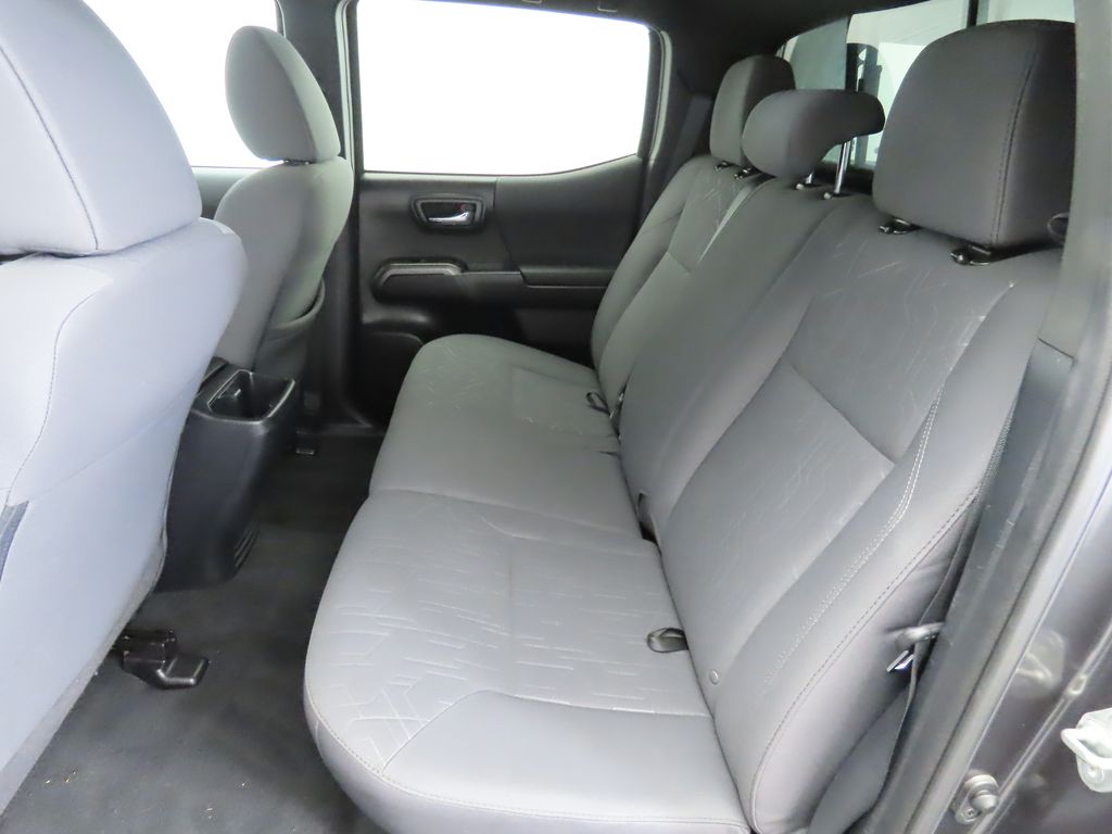 Thumbnail: 2017 Toyota Tacoma - 21