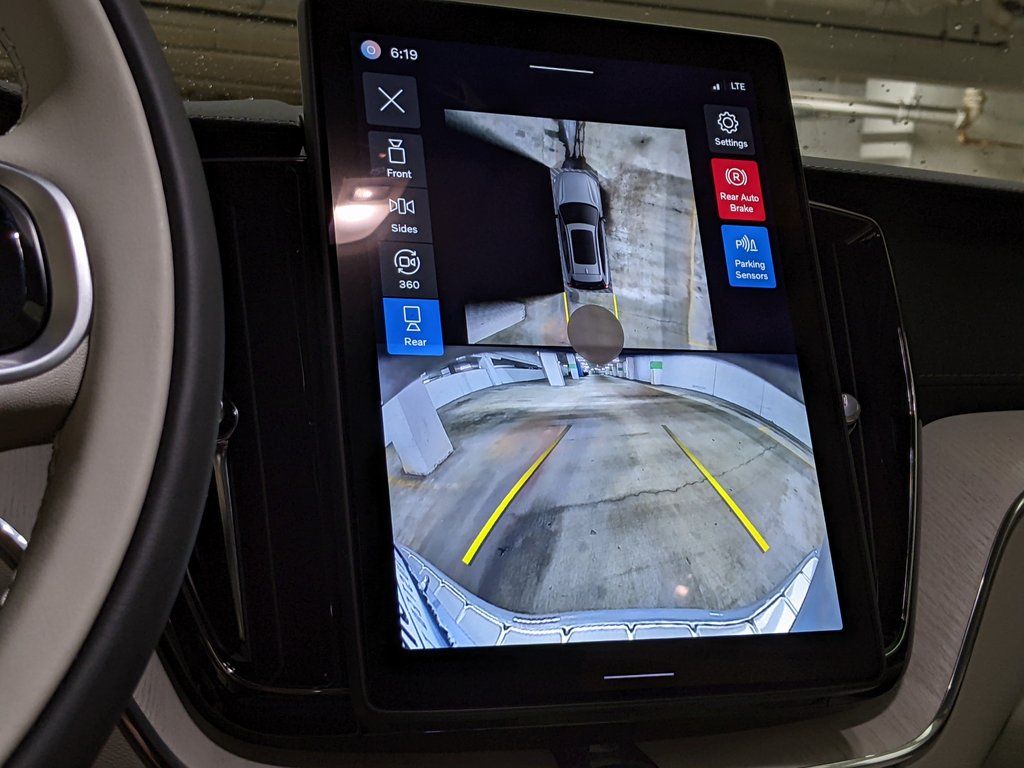 2026 Volvo XC60 Ultra - Photo 18